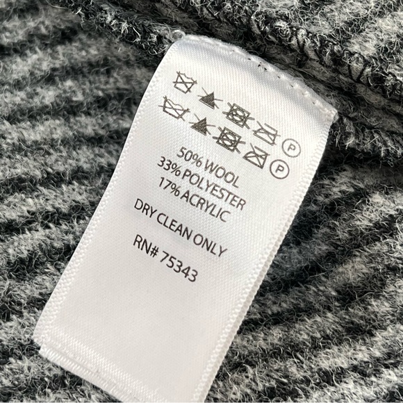 Tahari Wool Cardigan Jacket Colorblock Duster Jacket Black Grey Stripe Medium - Picture 11 of 16